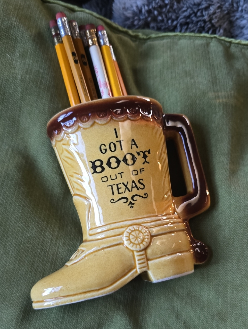 Vintage Ceramic Cowboy Cowgirl I Got A Boot Out Of Texas Vessel W Handle